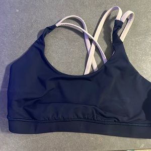 Lululemon sports bra